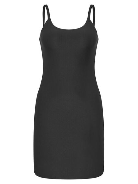 Chantelle Halka Soft Stretch C10610 Czarny Slim Fit. Czarne piżamy Chantelle, bez wzorów, z syntetyku, bez ramiączek. Za 129,99 zł.