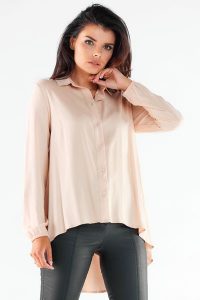 Elegancka Koszula z Dłuższym Tyłem - Beżowa. Brązowe koszule Awama, l, bez wzorów, z elastanu, bez kołnierzyka, bez ramiączek. Za 238,90 zł.
