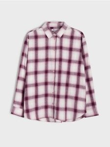 Flanelowa koszula w kratę z domieszką bawełny - wielobarwny. Koszule Sinsay, l, bez wzorów, z bawełny, bez kołnierzyka, bez ramiączek. Za 49,99 zł.