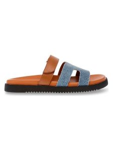 Steve Madden Klapki w kolorze jasnobrązowo-błękitnym rozmiar: 37. Brązowe klapki Steve Madden, bez wzorów, z otwartym noskiem, bez obcasa. Za 219,08 zł.
