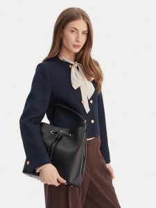 BOSS Torebka 50558134 Czarny. Czarne torebki klasyczne Boss, bez wzorów, ze skóry, bez dodatków. Za 655,99 zł.