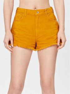 Patrizia Pepe Szorty jeansowe 2P1538/D045-B759 Brązowy Relaxed Fit. Brązowe szorty Patrizia Pepe, bez wzorów, z bawełny. Za 329,99 zł.