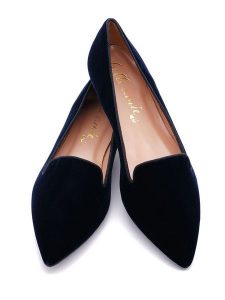 Belle Amie Baleriny w kolorze granatowym rozmiar: 41,5. Niebieskie balerinki Belle Amie, bez wzorów, z materiału, bez obcasa, bez zapięcia. Za 402,53 zł.