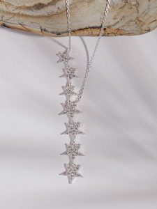 Lodie Silver Srebrny naszyjnik z cyrkoniami - dł. 43 cm rozmiar: onesize. Szare naszyjniki Lodie Silver, z cyrkonią, srebrne. Za 77,45 zł.