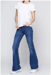 LEE SKINNY FLARE DAMSKIE SPODNIE JEANSOWE WORN PACIFIC L316AVNG. Rurki Lee, z jeansu. Za 209,99 zł.