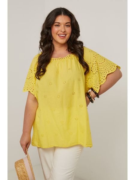 Curvy Lady Bluzka w kolorze żółtym rozmiar: 48/50. Żółte bluzki Curvy Lady, bez wzorów, klasyczne, bez kołnierzyka, bez ramiączek. Za 122,96 zł.