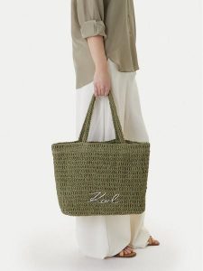 KARL LAGERFELD Torebka B1W46079 Zielony. Zielone torebki klasyczne KARL LAGERFELD, bez wzorów, z syntetyku, bez dodatków. Za 648,99 zł.