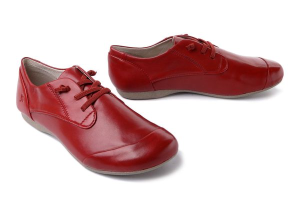 JOSEF SEIBEL 87201 971 396 Fiona 01 rubin, półbuty damskie. Czerwone półbuty Josef Seibel, bez wzorów, ze skóry, bez obcasa, bez zapięcia. Za 305,91 zł.