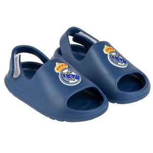 Real Madryt klapki sandały na rzep beach pool flip flops granatowe. Niebieskie klapki REAL MADRID, bez wzorów, bez obcasa. Za 99,00 zł.