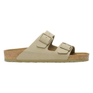 Klapki damskie BIRKENSTOCK ARIZONA BF FADED KHAKI. Zielone klapki Birkenstock, bez wzorów, bez obcasa. Za 349,99 zł.