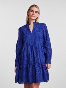 YAS Sukienka codzienna 26027162 Niebieski Regular Fit. Niebieskie kombinezony YAS, xs, bez wzorów, z bawełny, bez kołnierzyka, bez ramiączek. Za 239,99 zł.