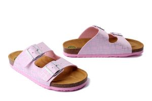 DR. BRINKMANN 700703-42 rosa, klapki damskie. Czerwone klapki Dr. Brinkmann, bez wzorów, bez obcasa. Za 157,17 zł.
