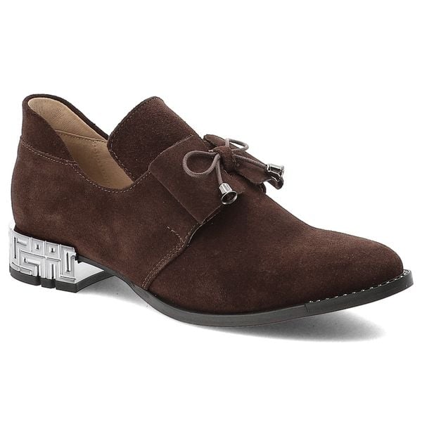 Czekoladowe Półbuty Armodo Eleganckie Damskie Obuwie Welurowe. Brązowe półbuty Armodo, bez wzorów, z weluru, bez obcasa, na obcasie, bez zapięcia. Za 356,99 zł.