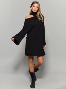 Milan Kiss Sukienka w kolorze czarnym rozmiar: S. Czarne sukienki Milan Kiss, s, bez wzorów, bez kołnierzyka, bez ramiączek, mini. Za 122,96 zł.