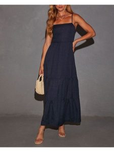 Milan Kiss Sukienka w kolorze granatowym rozmiar: XL. Niebieskie sukienki Milan Kiss, xl, bez wzorów, bez kołnierzyka, bez ramiączek, maxi. Za 173,99 zł.