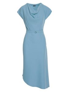 Stylove Sukienka w kolorze błękitnym rozmiar: M. Niebieskie sukienki Stylove, m, bez wzorów, z tkaniny, z asymetrycznym kołnierzem, bez ramiączek, midi, asymetryczne. Za 159,99 zł.