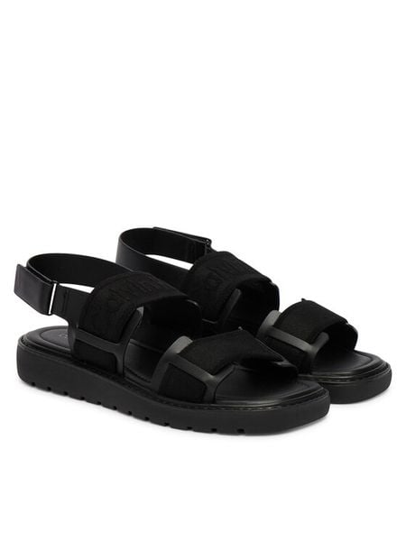 Calvin Klein Sandały Sq Molded Sandal Webb HW0HW02872 Czarny. Czarne sandały Calvin Klein, bez wzorów, z materiału, bez obcasa, na płaskiej podeszwie, bez zapięcia. Za 409,99 zł.