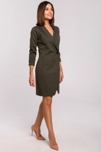 Elegancka sukienka marynarka na jeden guzik khaki. Brązowe marynarki i żakiety Stylove, l, bez wzorów, z elastanu, biznesowe. Za 275,00 zł.