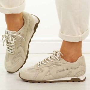 Beżowe skórzane półbuty damskie Vinceza 86426. Brązowe półbuty VINCEZA, na jesień, bez wzorów, z jeansu, z okrągłym noskiem, bez obcasa, na płaskiej podeszwie, bez zapięcia. Za 249,00 zł.