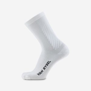SKARPETKI ROWEROWE 900. Czarne skarpetki VAN RYSEL, bez wzorów, z materiału. Za 34,99 zł.