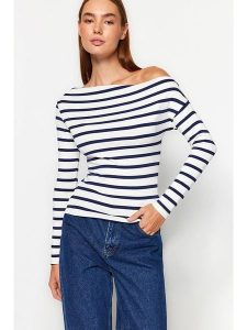 Trendyol Koszulka w kolorze biało-granatowym rozmiar: XL. Białe bluzki Trendyol, xl, bez wzorów, bez kołnierzyka, bez ramiączek. Za 36,94 zł.