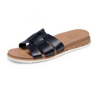 Klapki damskie Skechers 114707BLK. Niebieskie klapki Skechers, bez wzorów, z materiału, bez obcasa. Za 275,00 zł.
