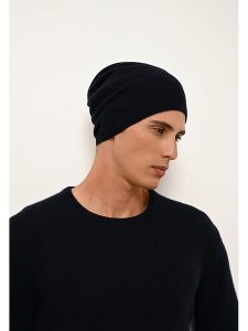 Just Cashmere Kaszmirowa czapka "Ginger" w kolorze granatowym rozmiar: onesize. Niebieskie czapki Just Cashmere, bez wzorów, z kaszmiru. Za 130,99 zł.