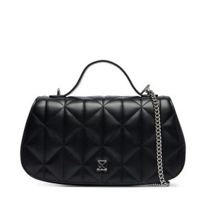 Torebka Calvin Klein. Czarne torebki klasyczne Calvin Klein, bez wzorów, bez dodatków. Za 649,99 zł.