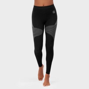 Legginsy kompresyjne do sportów zimowych damskie SIROKO Ultradry. Czarne legginsy SIROKO, bez wzorów. Za 207,00 zł.