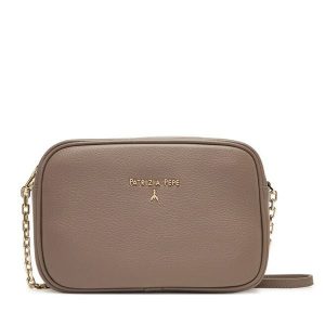 Torebka Patrizia Pepe. Brązowe listonoszki Patrizia Pepe, bez wzorów, bez dodatków. Za 419,99 zł.