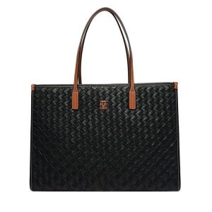 Torebka Tommy Hilfiger. Czarne shopper bag TOMMY HILFIGER, bez wzorów, bez dodatków. Za 749,99 zł.