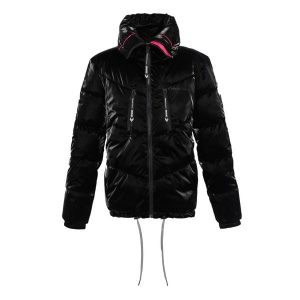 Damska kurtka puchowa Regatta Christian Lacroix Cavaillon. Czarne kurtki Regatta, bez wzorów, z puchu, bez kaptura. Za 349,99 zł.