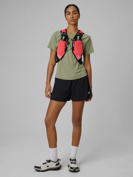 4F Spodenki do biegania szybkoschnące damskie - czarne L. Czarne szorty 4f, bez wzorów, z podwyższonym stanem. Za 129,99 zł.