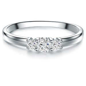 Trilani Srebrny pierścionek srebro wysokiej próby Topaz srebrny Pierścionki 1 ct Damski. Szare pierścionki Trilani, z topazem, srebrne. Za 288,99 zł.
