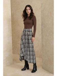 Trendyol Spódnica w kolorze brązowo-szarym rozmiar: 42. Brązowe spódnice Trendyol, bez wzorów, maxi. Za 95,99 zł.