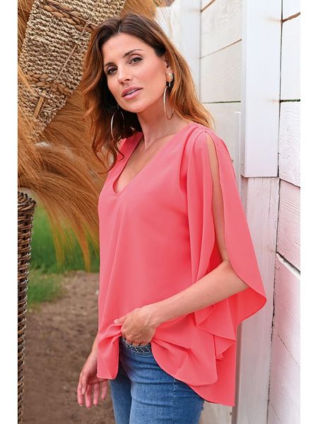 Bleu d'Azur Bluzka "Daikiri" w kolorze koralowym rozmiar: 34-38. Czerwone bluzki Bleu d'Azur, w ażurowe wzory, klasyczne, bez kołnierzyka, bez ramiączek. Za 65,38 zł.