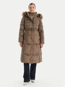 Guess Płaszcz zimowy W5BL29 W2802 Brązowy Regular Fit. Brązowe płaszcze Guess, na zimę, xl, z aplikacjami, z syntetyku, bez kaptura. Za 979,99 zł.