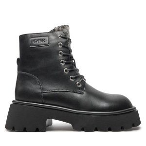 Trapery GOE. Czarne buty zimowe Goe, bez obcasa, bez zapięcia. Za 449,99 zł.