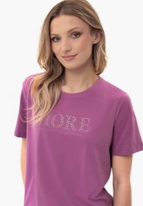 Fioletowy t-shirt, Comfort Fit, T-MORE. Fioletowe t-shirty Volcano, s, bez wzorów, z bawełny, bez kołnierzyka, bez ramiączek. Za 69,99 zł.