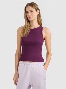 4F Top slim gładki damski - fioletowy XL. Fioletowe topy 4f, xl, bez wzorów, z bawełny, klasyczne, bez kołnierzyka, bez ramiączek. W wyprzedaży za 29,99 zł.