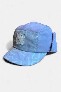Czapka typu „trapper” dla dorosłych, unisex, z podszewką z polaru – liliowa. Fioletowe czapki AFTER ESSENTIALS, bez wzorów, z polaru, militarne. Za 87,50 zł.