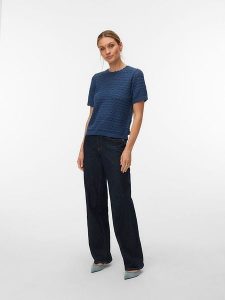 Vero Moda Sweter "Jaqueline" w kolorze granatowym rozmiar: XS. Niebieskie swetry oversize Vero Moda, xs, bez wzorów, ze splotem, bez ramiączek. Za 69,99 zł.
