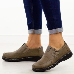 Khaki półbuty damskie Potocki 90353. Brązowe półbuty POTOCKI, na jesień, bez wzorów, z jeansu, z okrągłym noskiem, bez obcasa, na płaskiej podeszwie, bez zapięcia. Za 139,00 zł.