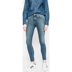 Wrangler - Jeansy. Jeansy marki Wrangler. W wyprzedaży za 299,90 zł.