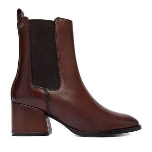 Botki Beverly Hills Polo Club. Brązowe botki Beverly Hills Polo Club, bez wzorów, bez obcasa, na słupku, bez zapięcia. Za 449,99 zł.