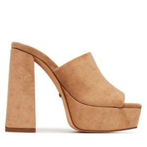 Klapki DeeZee. Brązowe klapki DeeZee, bez wzorów, bez obcasa. Za 139,99 zł.