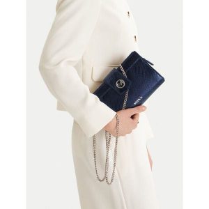 Torebka MEXX. Niebieskie torebki wieczorowe Mexx, bez wzorów, bez dodatków. Za 169,99 zł.