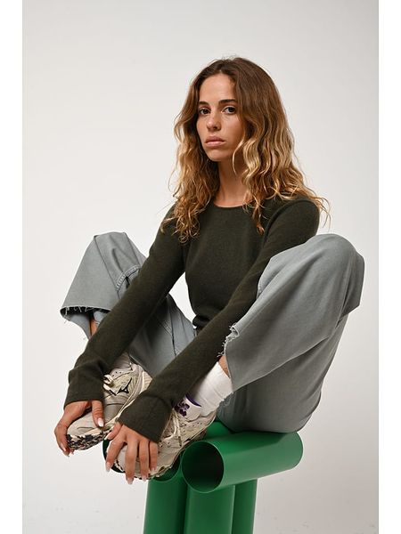 AUTHENTIC CASHMERE Kaszmirowy sweter "Epéna" w kolorze khaki rozmiar: M. Brązowe swetry oversize AUTHENTIC CASHMERE, m, bez wzorów, z kaszmiru, bez ramiączek. Za 347,99 zł.