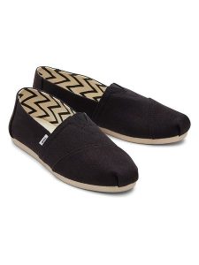 TOMS Espadryle w kolorze czarnym rozmiar: 42,5. Czarne espadryle Toms, bez wzorów, bez obcasa. Za 149,95 zł.