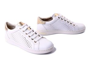 GEOX D151BB 085CF C0232 white/gold, półbuty damskie. Białe półbuty Geox, na lato, bez wzorów, bez obcasa, bez zapięcia. Za 363,30 zł.